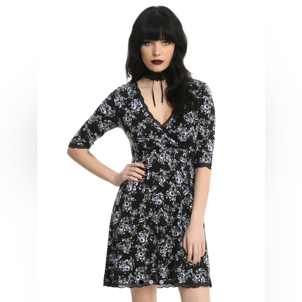 Hot Topic Floral Skull Print Dress